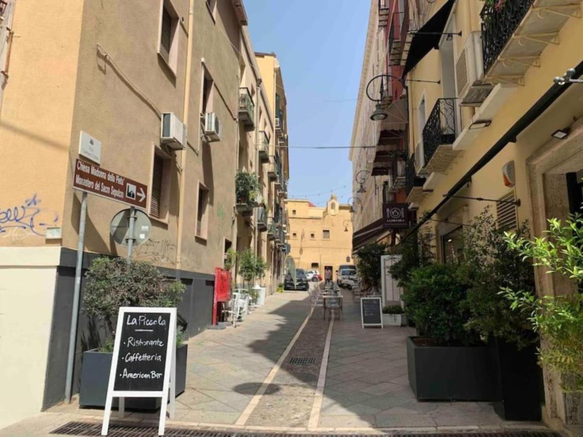 Appartamento Cagliari Centro Con Vista Sul Porto Eksteriør bilde